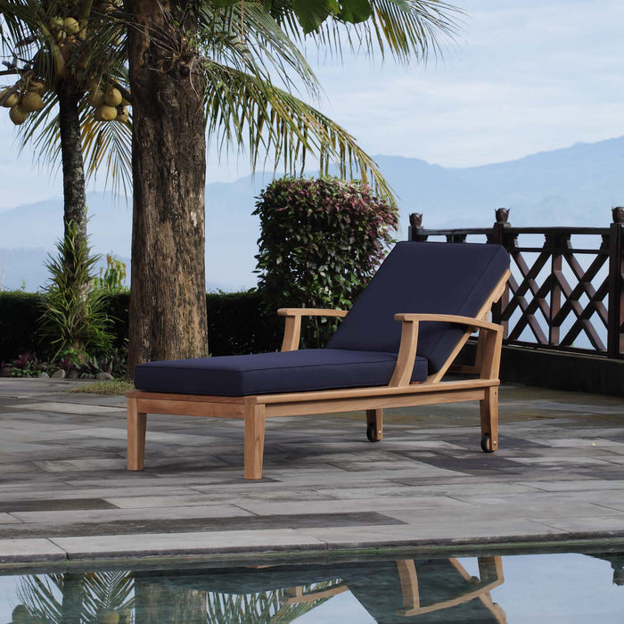 Outdoor Chaise Lounge