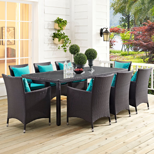 Outdoor Dining Tables