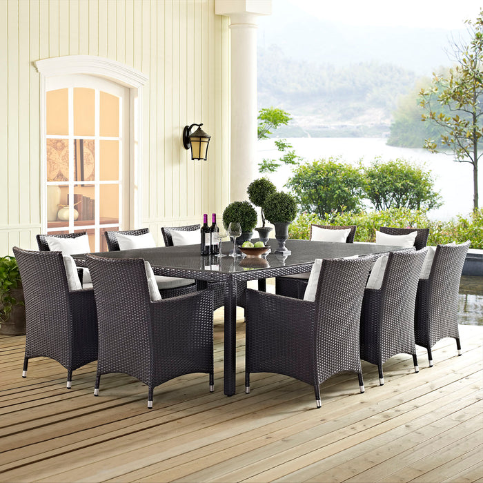 Outdoor Dining Tables