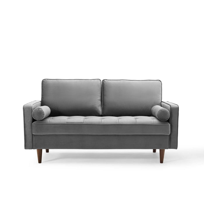 Sofas & Loveseats