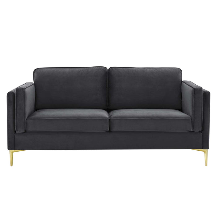 Sofas & Loveseats